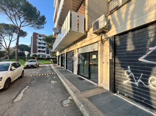 locale commerciale in affitto a Roma in zona Collatino