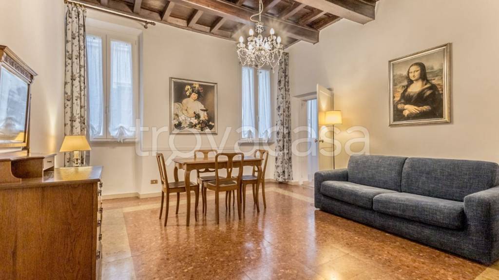appartamento in affitto a Roma in zona Parione/Sant'Eustachio