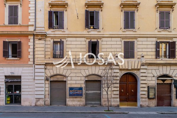 locale commerciale in affitto a Roma in zona Salario