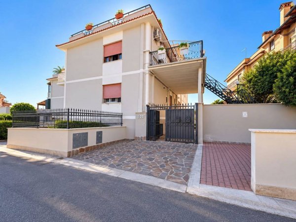 appartamento in affitto a Roma in zona Casal Morena