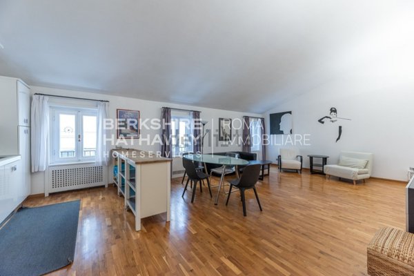 appartamento in affitto a Roma in zona Trevi-Colonna