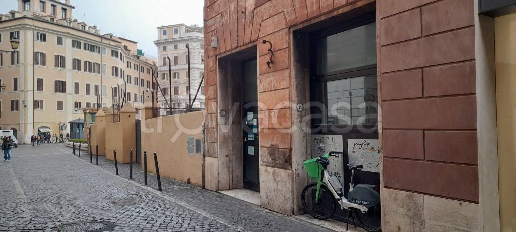 negozio in affitto a Roma in zona Campo Marzio