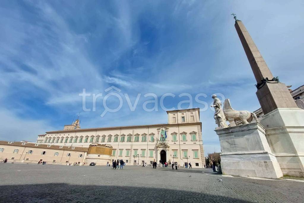 appartamento in affitto a Roma in zona Trevi-Colonna