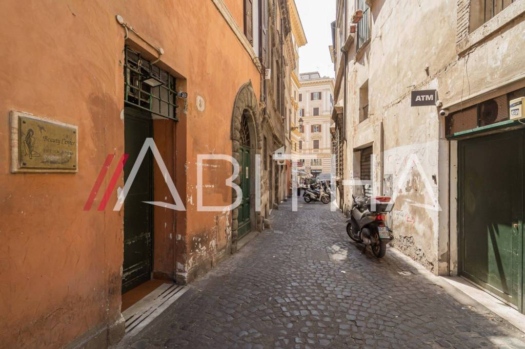 appartamento in affitto a Roma in zona Parione/Sant'Eustachio
