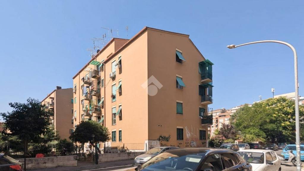 appartamento in affitto a Roma in zona Tuscolano