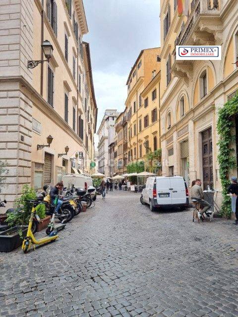 appartamento in affitto a Roma in zona Parione/Sant'Eustachio