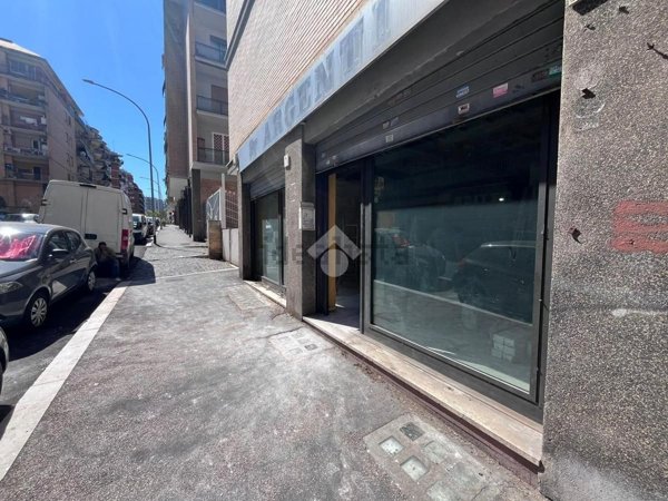 locale commerciale in affitto a Roma in zona Collatino