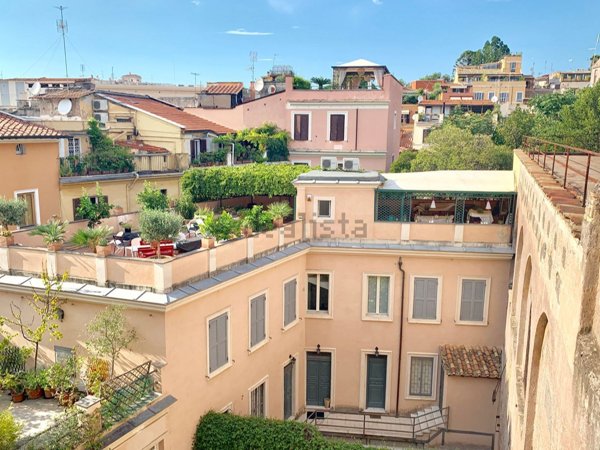 appartamento in affitto a Roma in zona Rione Monti/Campitelli