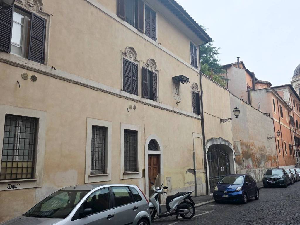 appartamento in affitto a Roma in zona Rione Monti/Campitelli