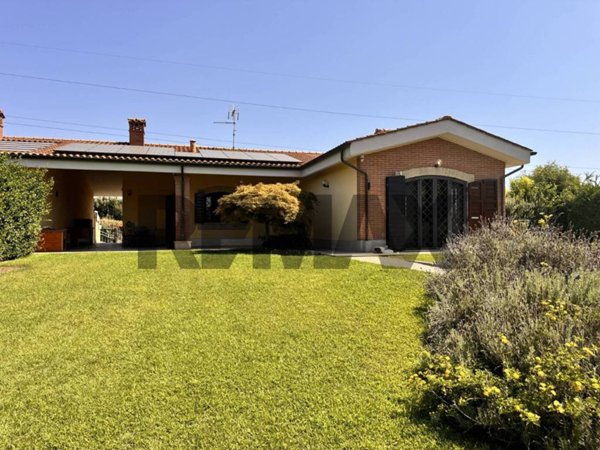 casa indipendente in affitto a Roma