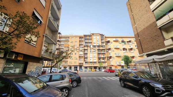 locale commerciale in affitto a Roma in zona Prenestino-Centocelle