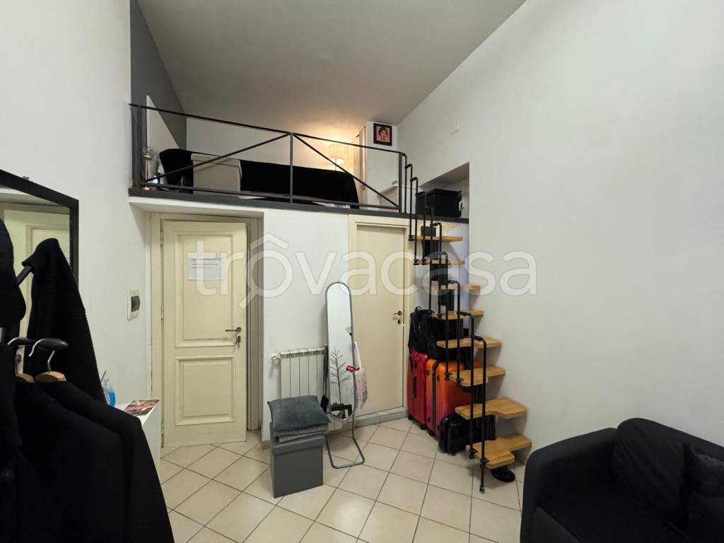 appartamento in affitto a Roma in zona Trevi-Colonna