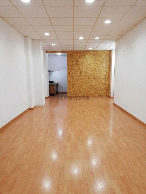 locale commerciale in affitto a Roma in zona Appio Claudio