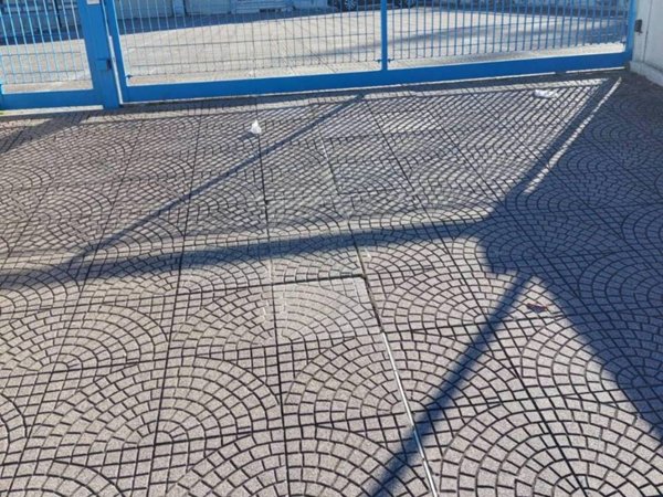 box auto in affitto a Roma in zona Torrino