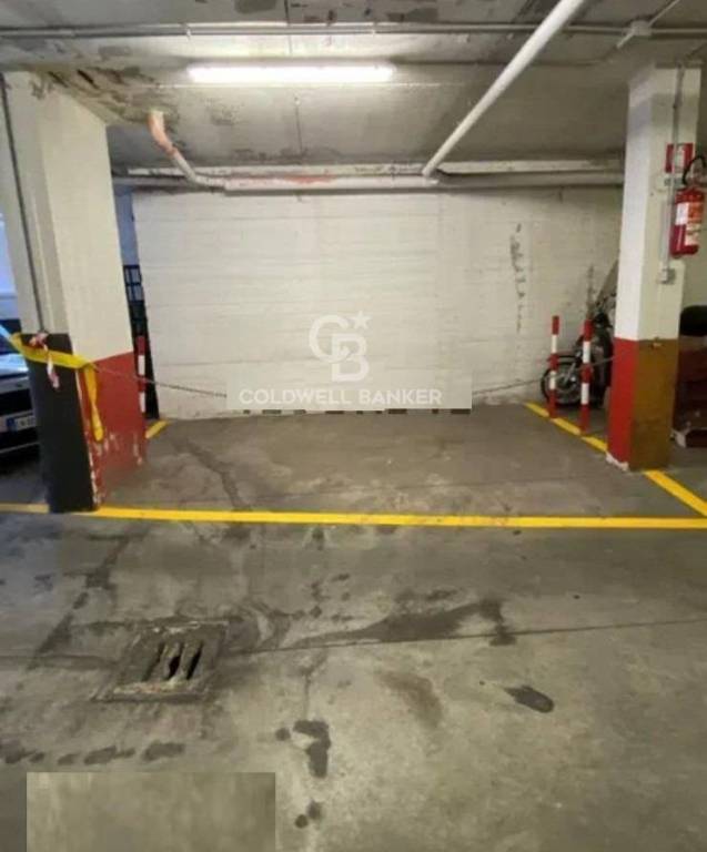 box auto in affitto a Roma