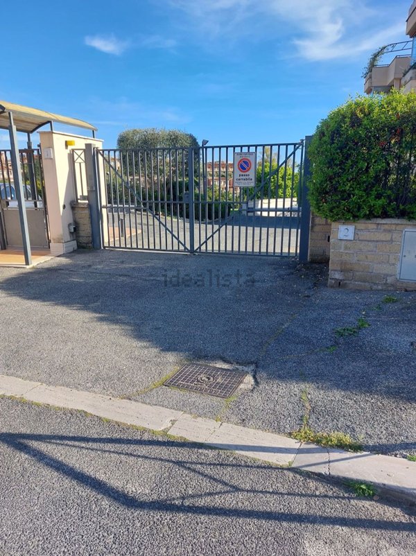 box auto in affitto a Roma in zona Mezzocammino