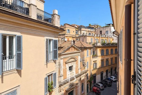 appartamento in affitto a Roma in zona Parione/Sant'Eustachio