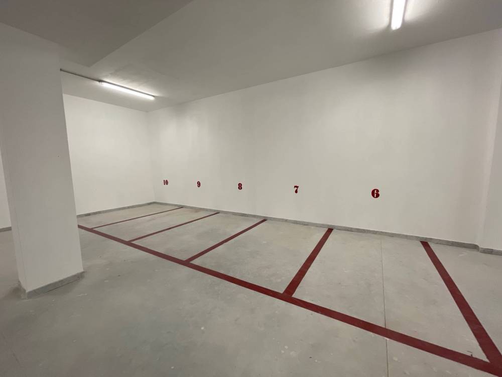 box auto in affitto a Roma in zona Appio Latino