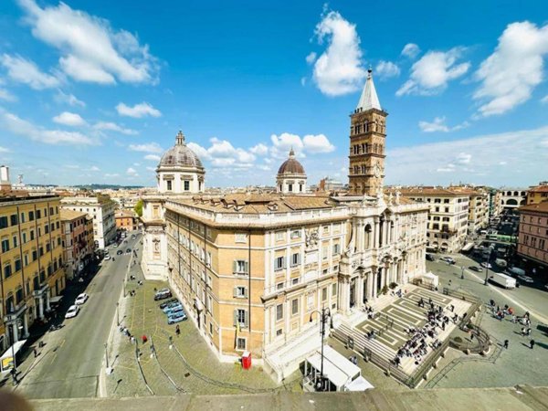locale commerciale in affitto a Roma in zona Rione Monti/Campitelli