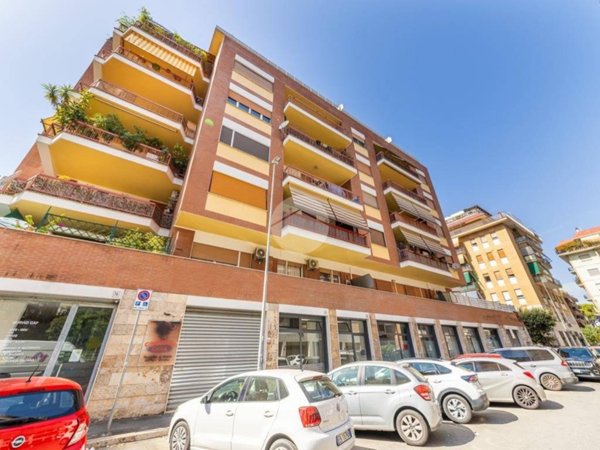 negozio in affitto a Roma in zona Portuense