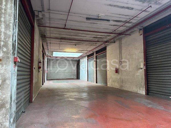 box auto in affitto a Roma in zona Appio Claudio