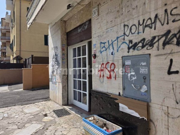 locale commerciale in affitto a Roma in zona Torre Maura