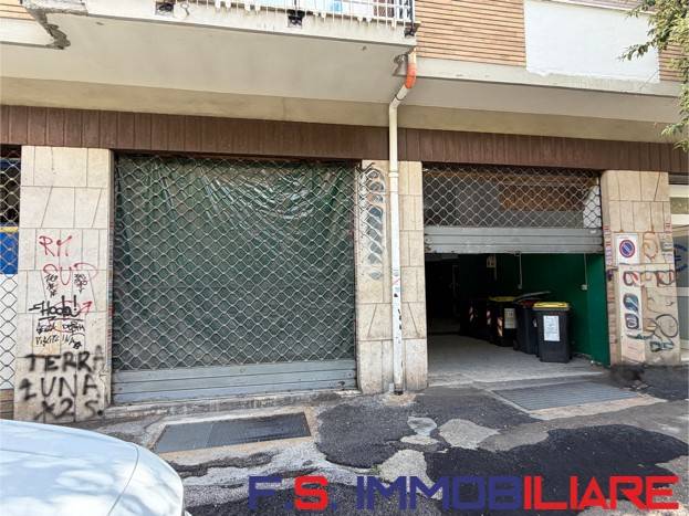 negozio in affitto a Roma in zona Ostiense