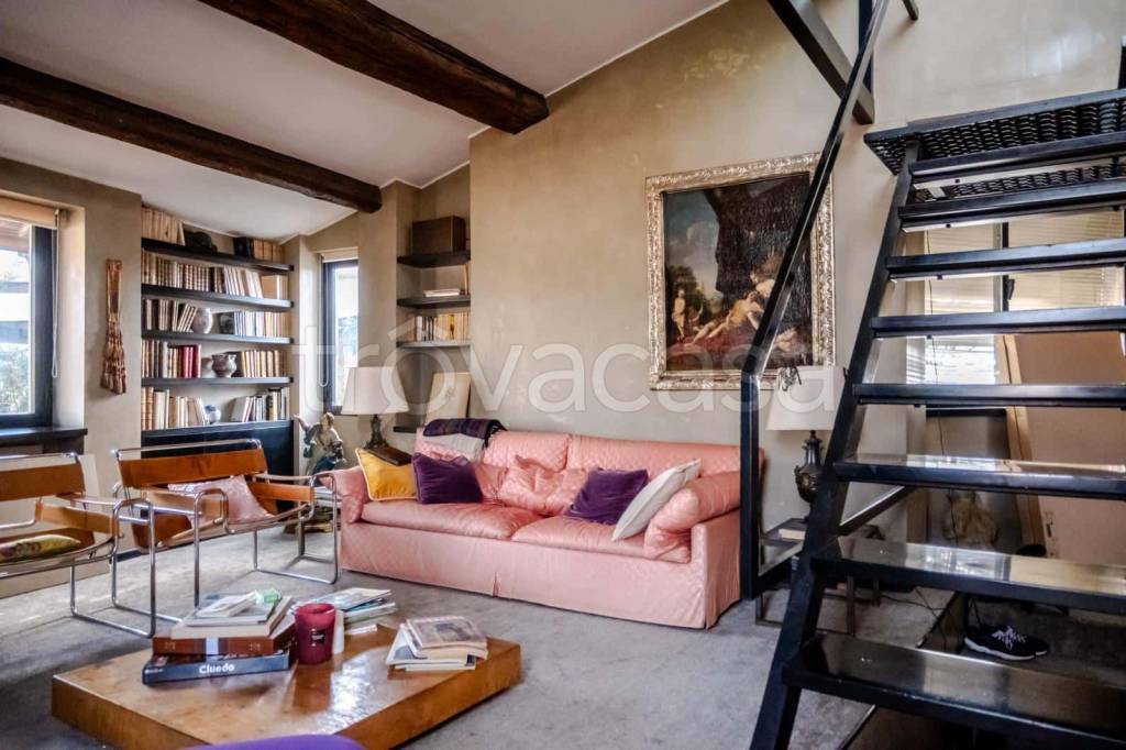appartamento in affitto a Roma in zona Parione/Sant'Eustachio