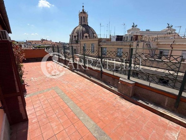 appartamento in affitto a Roma in zona Rione Monti/Campitelli