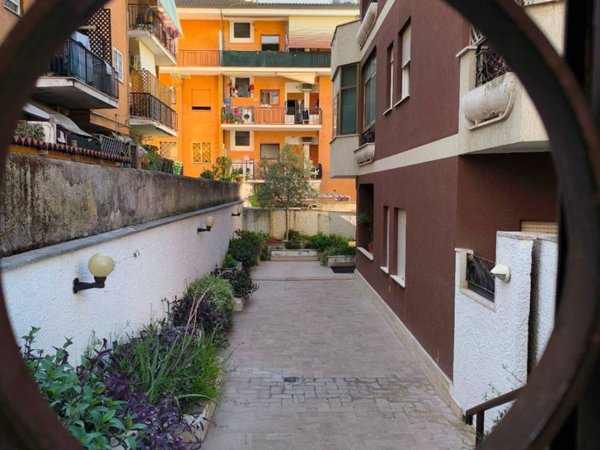 appartamento in affitto a Roma in zona Tomba di Nerone