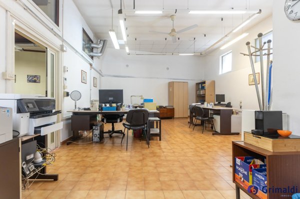 locale commerciale in affitto a Roma in zona Vigna Murata