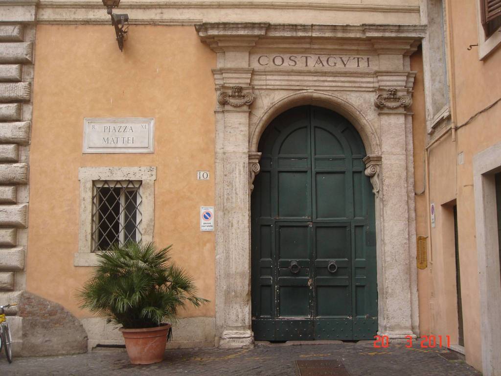 appartamento in affitto a Roma in zona Pigna - Sant'Angelo
