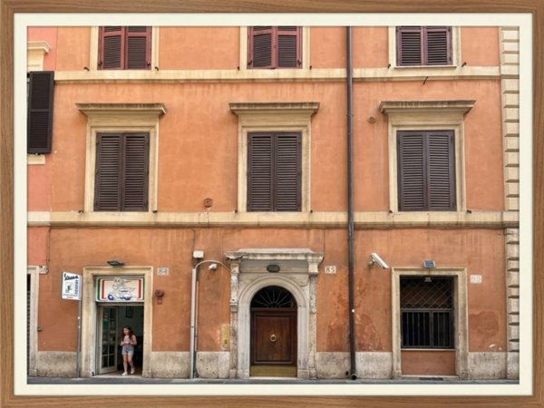 locale commerciale in affitto a Roma in zona Trevi-Colonna