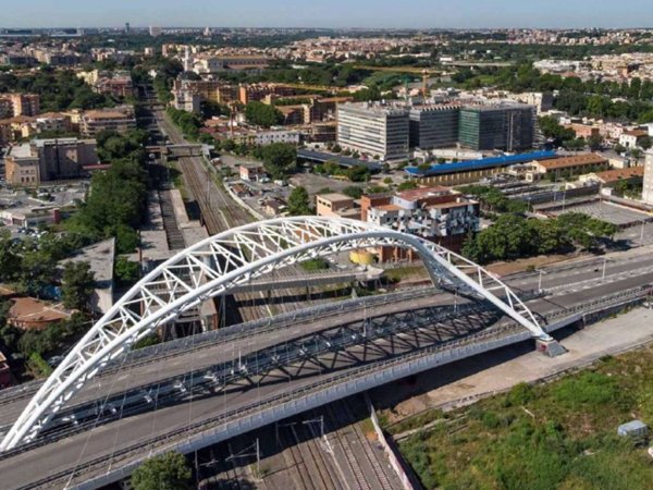 locale commerciale in affitto a Roma in zona Ostiense