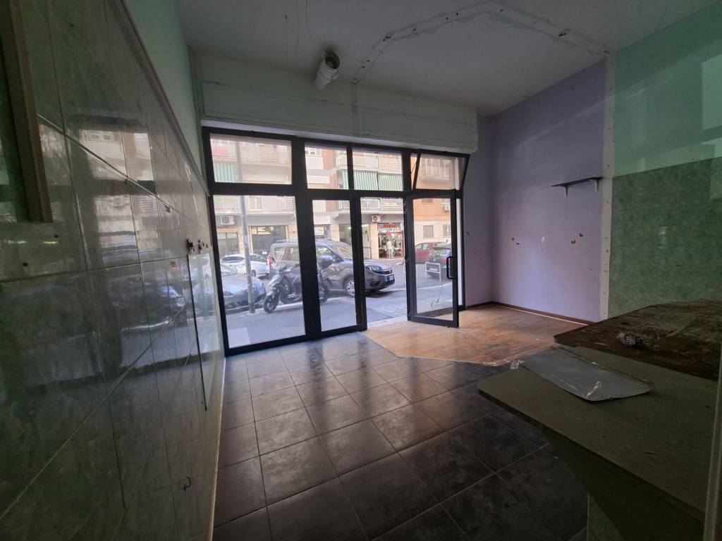 locale commerciale in affitto a Roma in zona Portuense