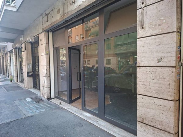 locale commerciale in affitto a Roma in zona Portuense