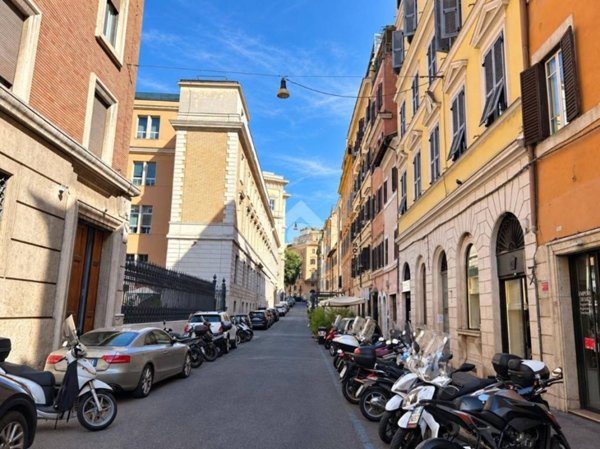 appartamento in affitto a Roma in zona Rione Monti/Campitelli