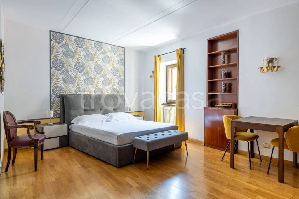 appartamento in affitto a Roma in zona Parione/Sant'Eustachio