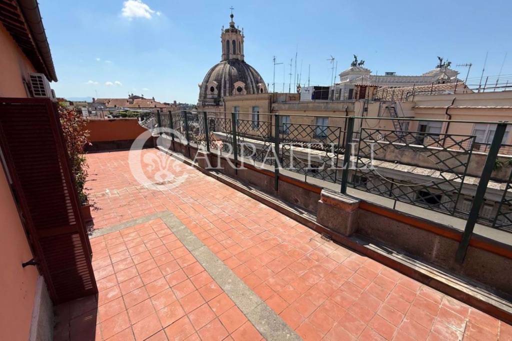 appartamento in affitto a Roma in zona Rione Monti/Campitelli