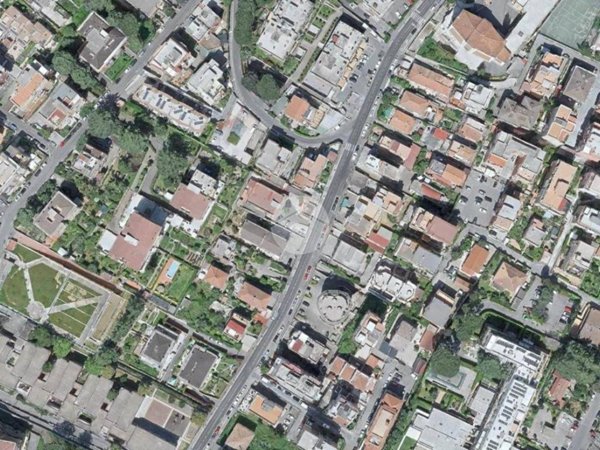 box auto in affitto a Roma in zona La Pisana