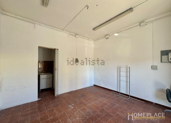 locale commerciale in affitto a Roma in zona Torre Maura
