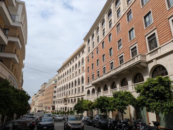 ufficio in affitto a Roma in zona Trevi-Colonna