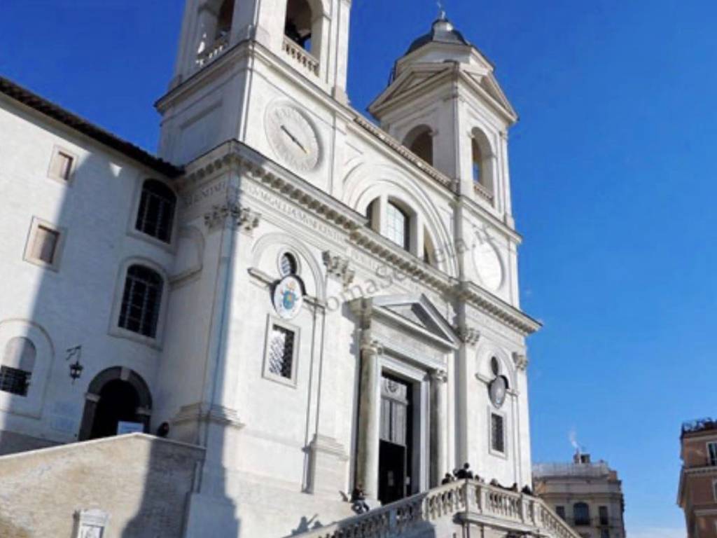 appartamento in affitto a Roma in zona Trevi-Colonna