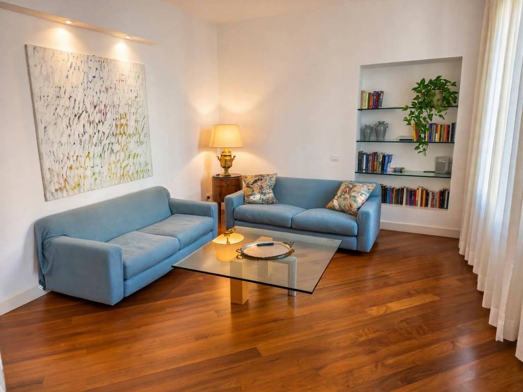 appartamento in affitto a Roma in zona Trevi-Colonna