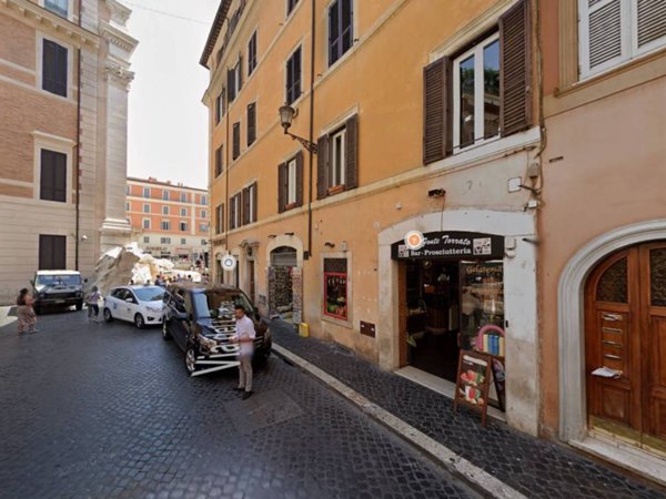 locale commerciale in affitto a Roma in zona Centro Storico