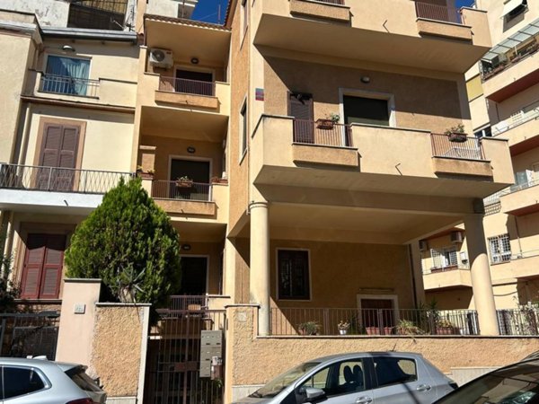 ufficio in affitto a Roma in zona Tuscolano