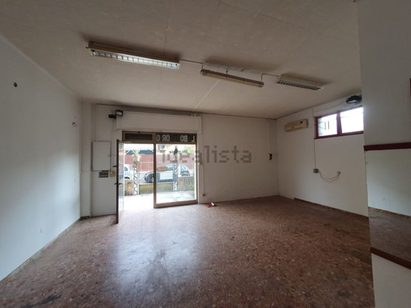 ufficio in affitto a Roma in zona Torre Angela