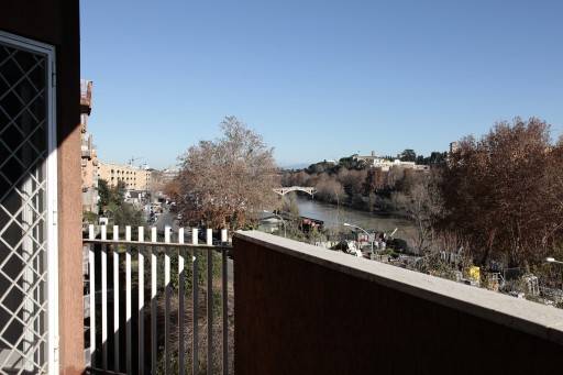 appartamento in affitto a Roma in zona Trastevere