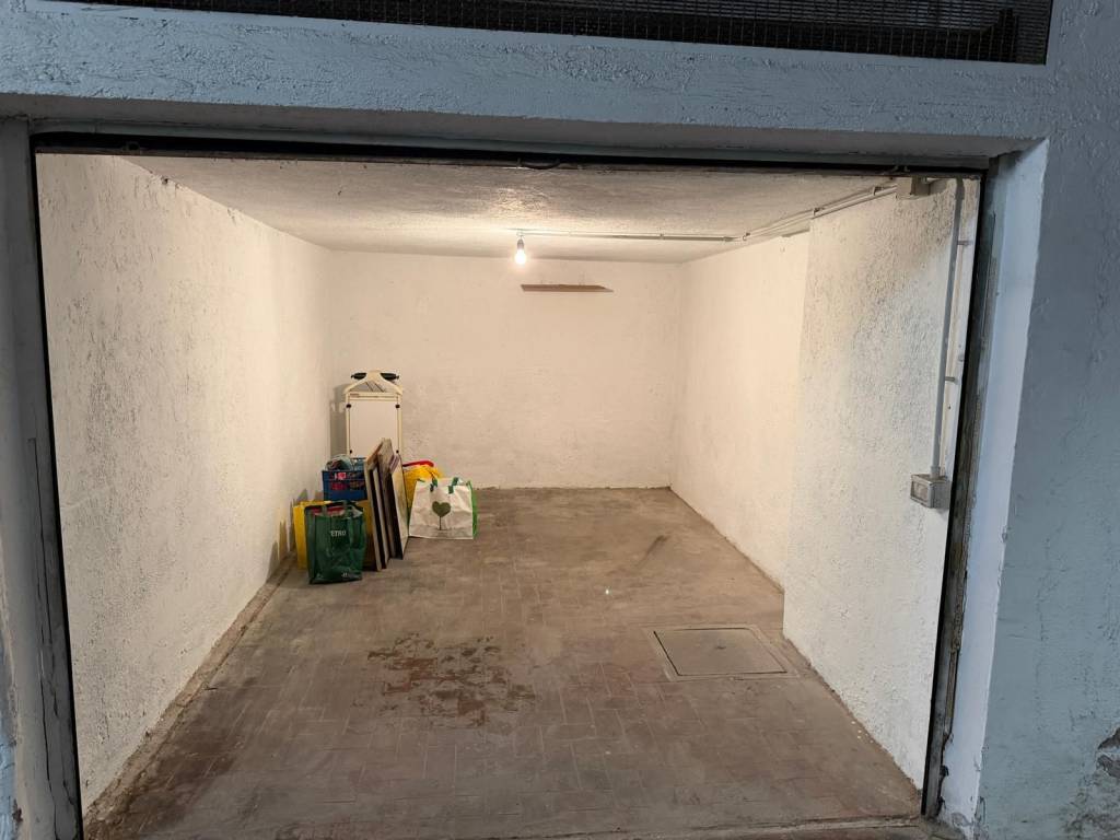box auto in affitto a Roma in zona Gianicolense