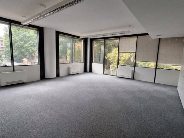 ufficio in affitto a Roma in zona Torrino
